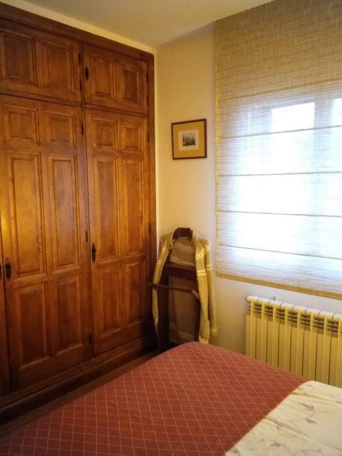 فيلا La Majada De Alameda Alameda del Valle المظهر الخارجي الصورة