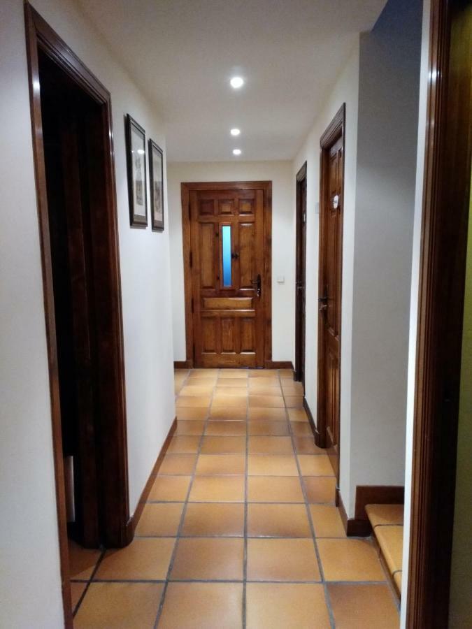 فيلا La Majada De Alameda Alameda del Valle المظهر الخارجي الصورة