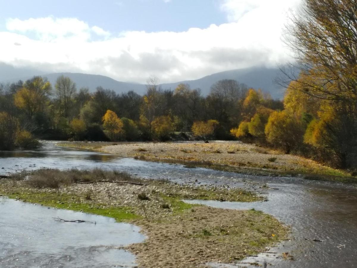 فيلا La Majada De Alameda Alameda del Valle المظهر الخارجي الصورة